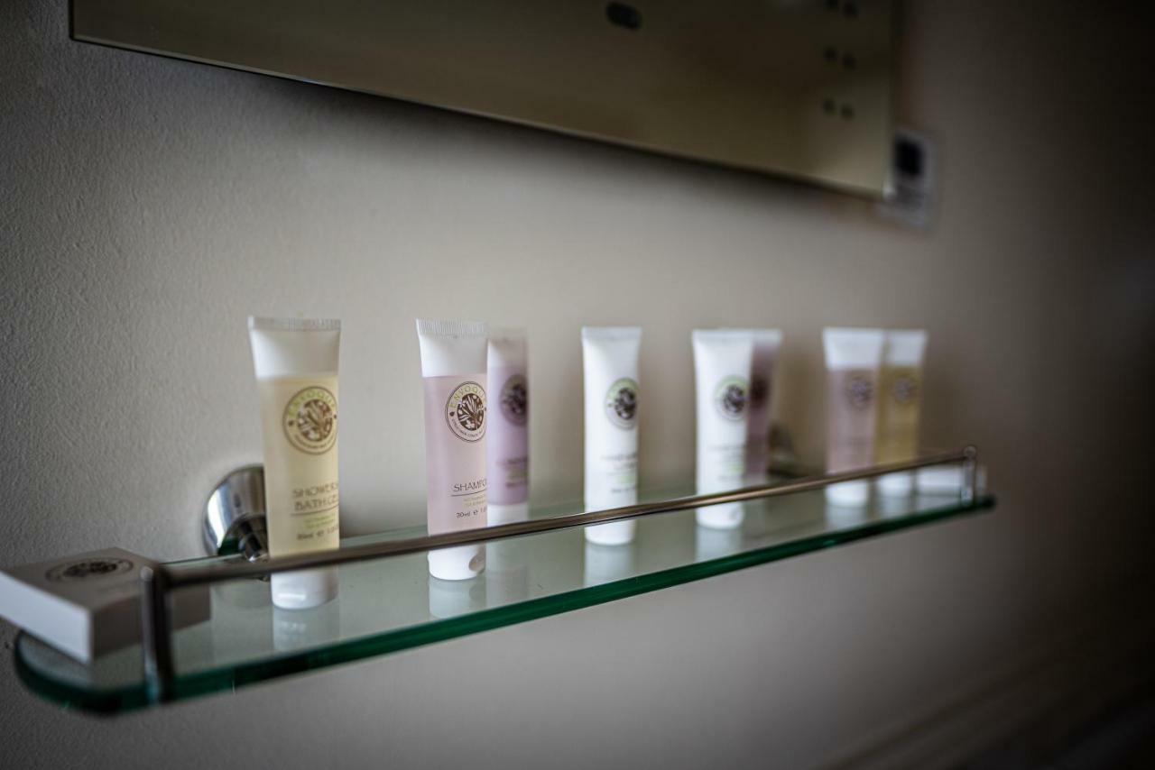 Single Room,927573181:JPEG